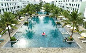 Marina Seaside Boutique Hotel  4*